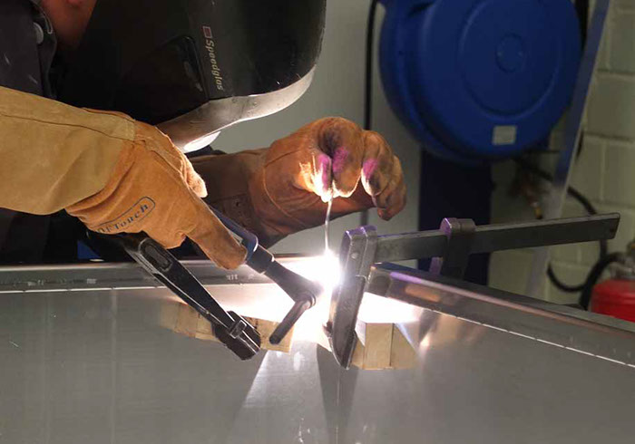 Heften der Blechteile nach EN ISO 9606-2